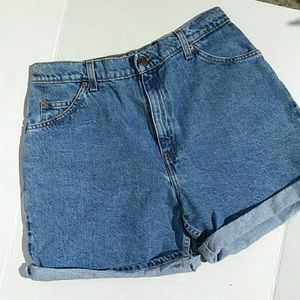 Orange tab Levi's shorts size 14 vintage